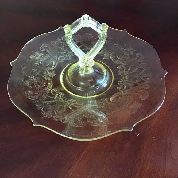 Vintage Yellow Etched Depression Glass Serving Tray - Picture 2 of 4